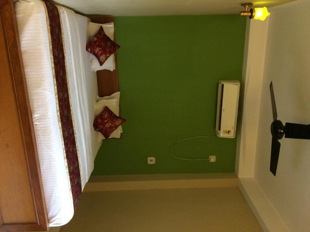 Breeze Hotel Siliguri Exterior photo
